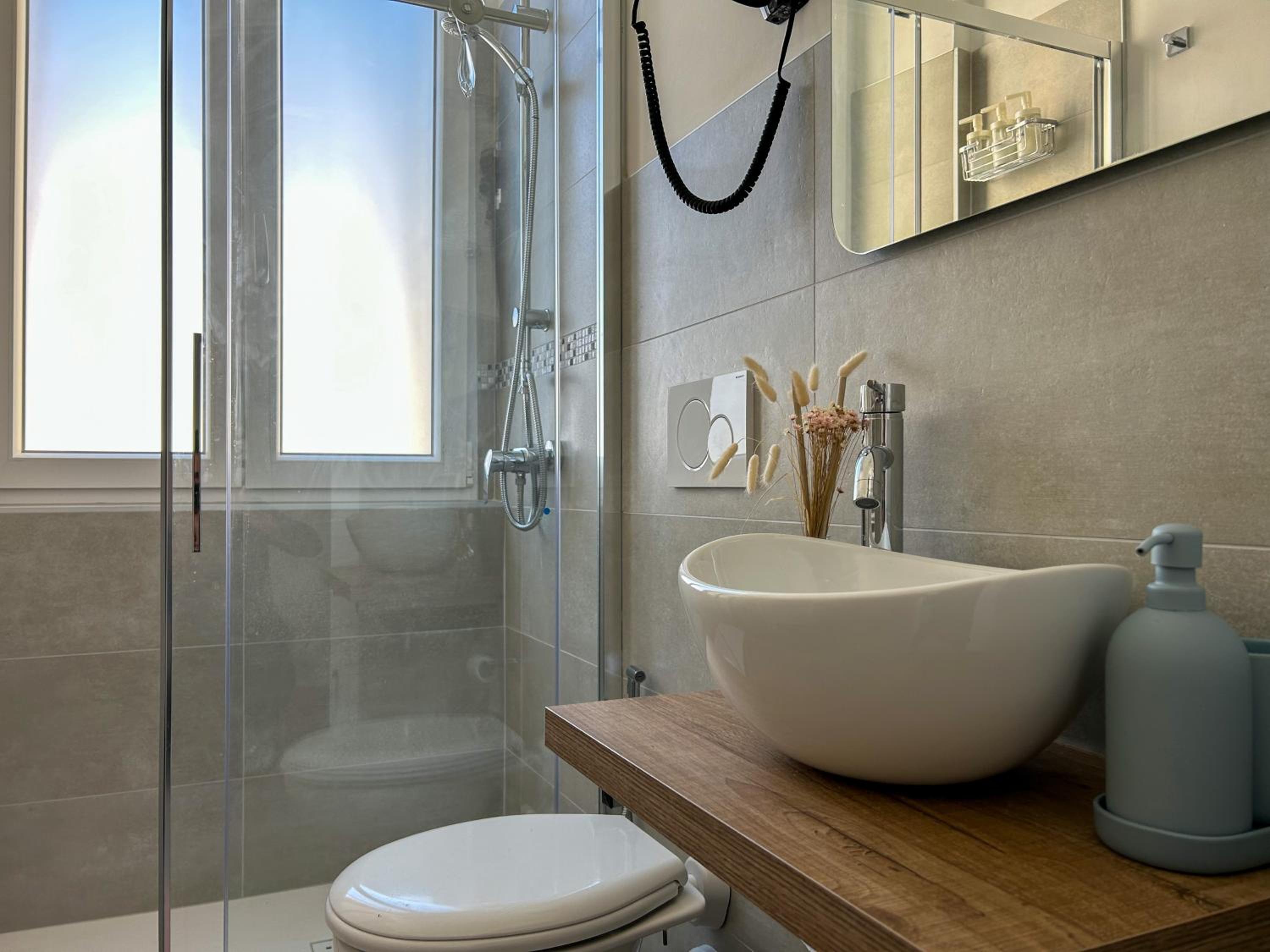 MAISON NOEL en Trieste — bathroom