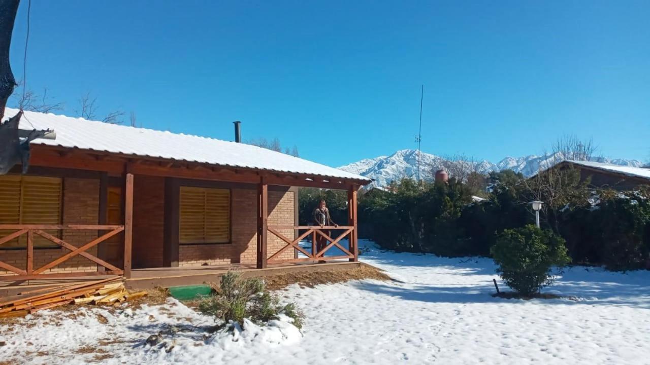 Casa Lutan ,Mendoza, 6 personas ,Montaña y bodegas