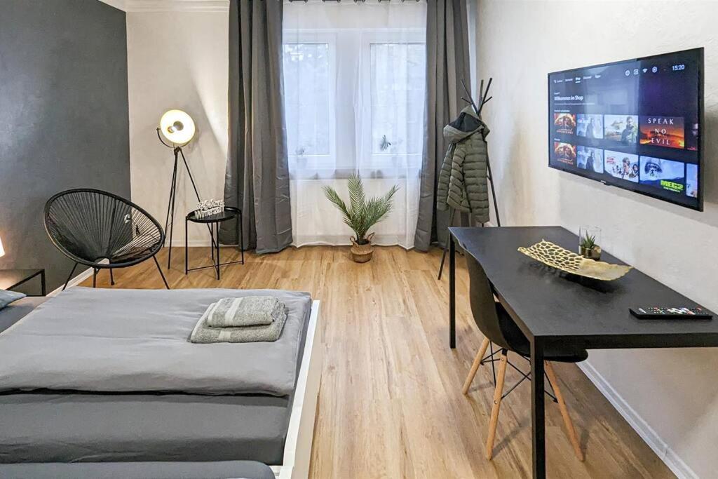 ALFA 4 Zimmer Apartment 8 Personen Netflix INET EBK WM Trockner en Stuttgart