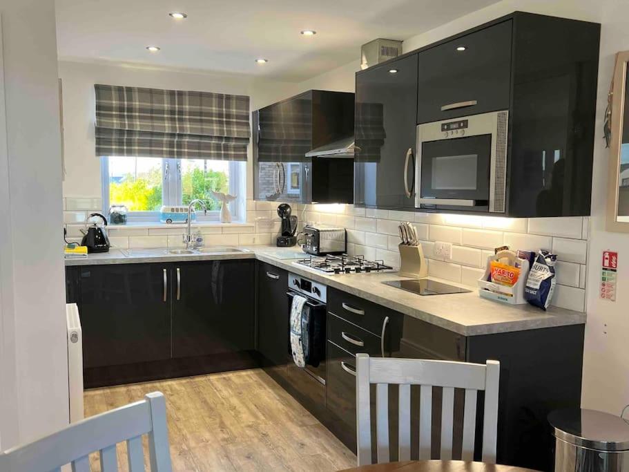 Sea view The Lookout at The Bay holiday village Filey 2 bed sleeps 5 dog friendly free leisure facilities direct beach access pub and shop click to view ph view 4