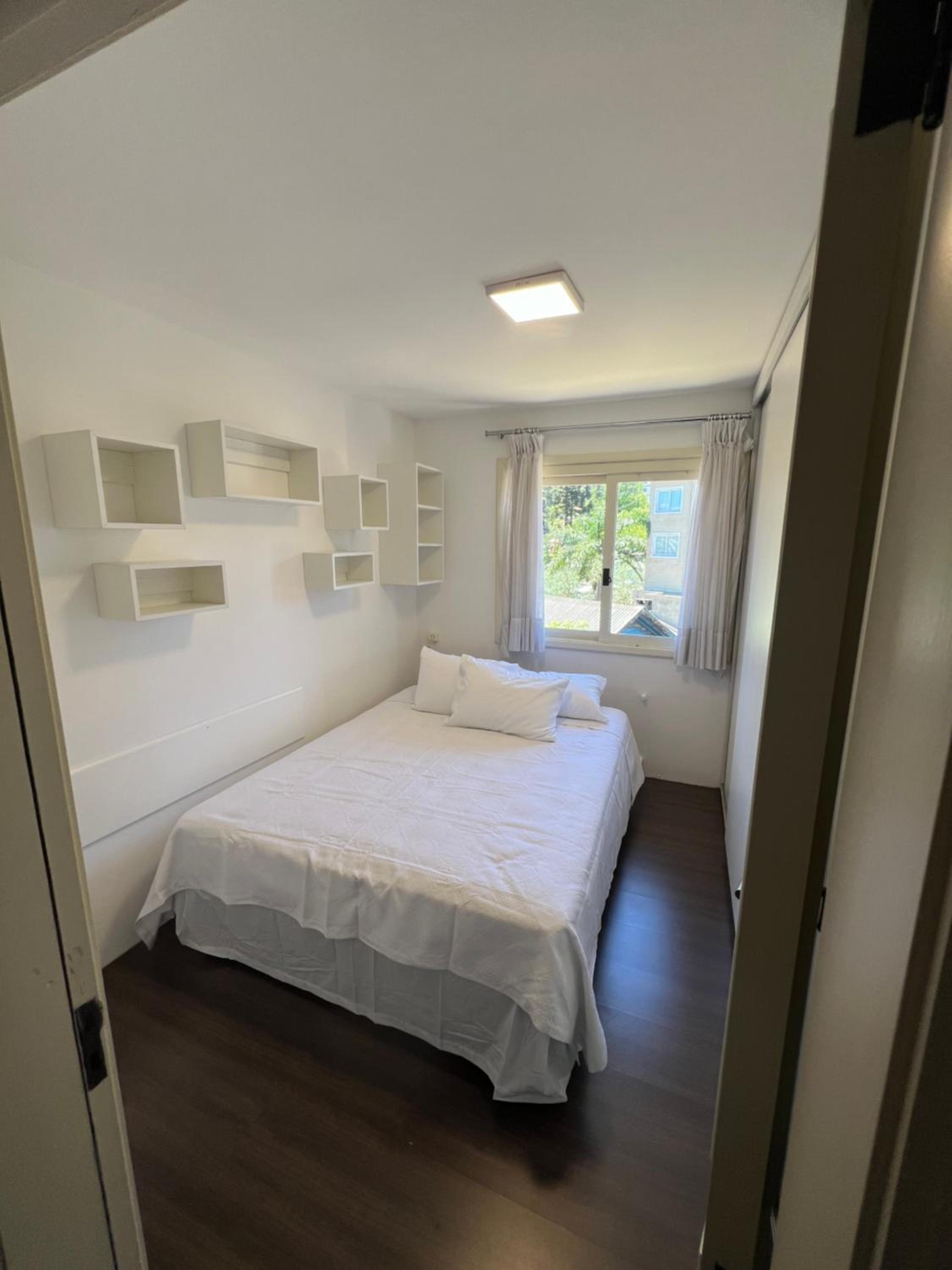 Amplo Apartamento à 200m da Rua Coberta
