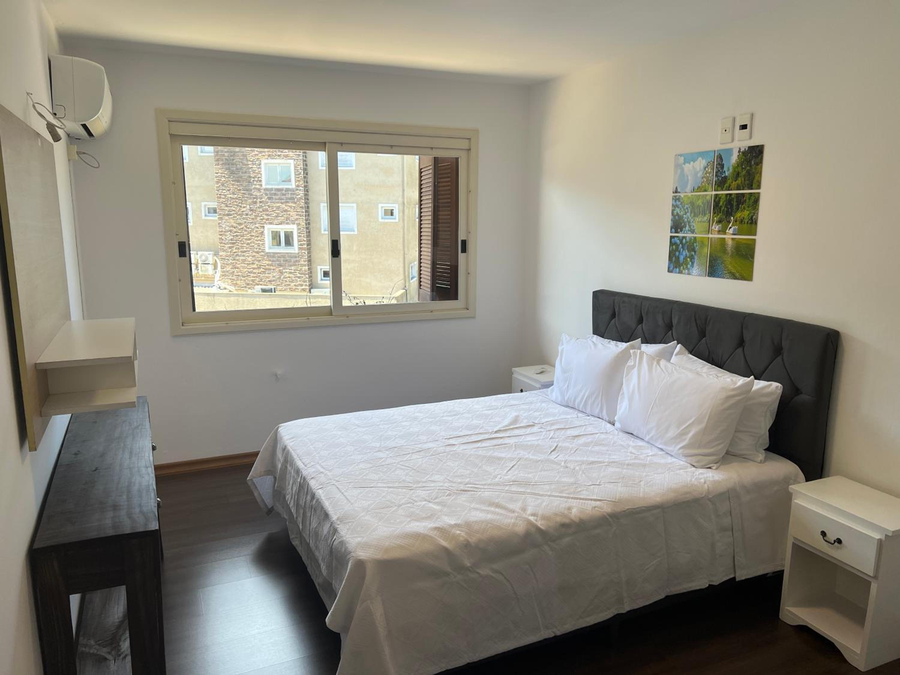 Amplo Apartamento à 200m da Rua Coberta