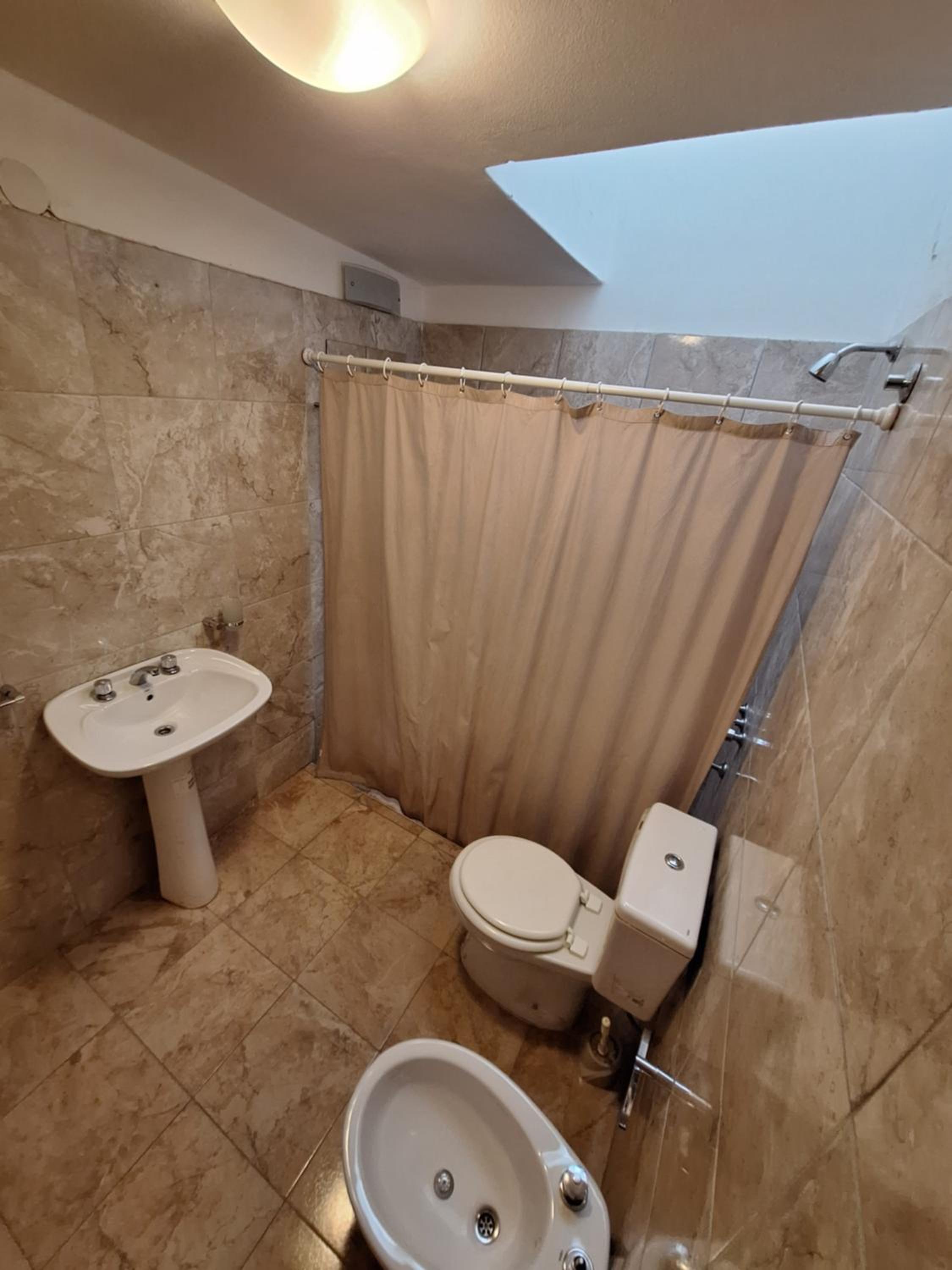 Departamento W R T 2