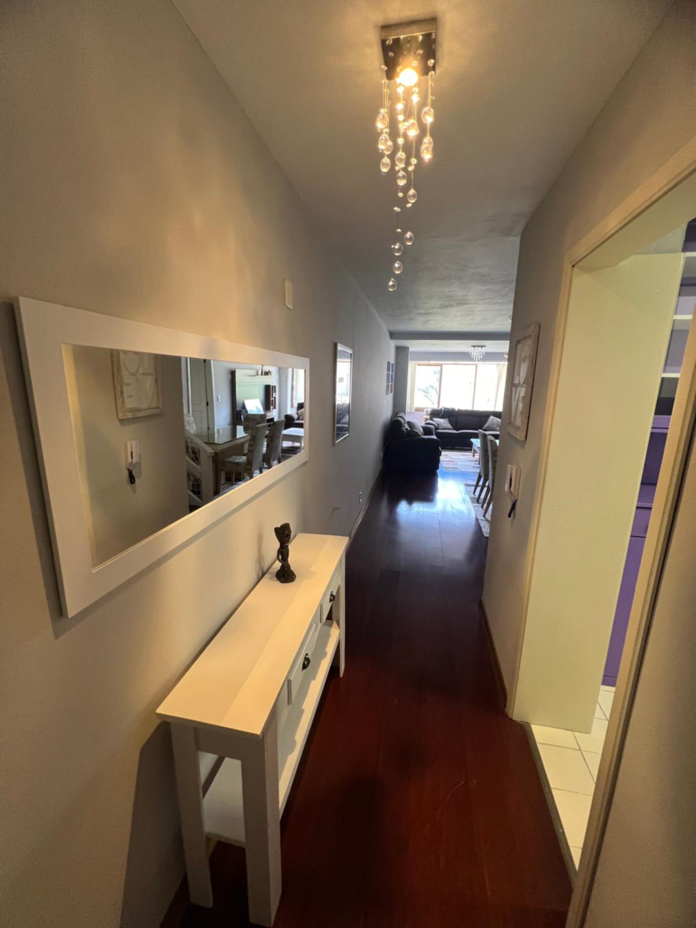Amplo Apartamento à 200m da Rua Coberta
