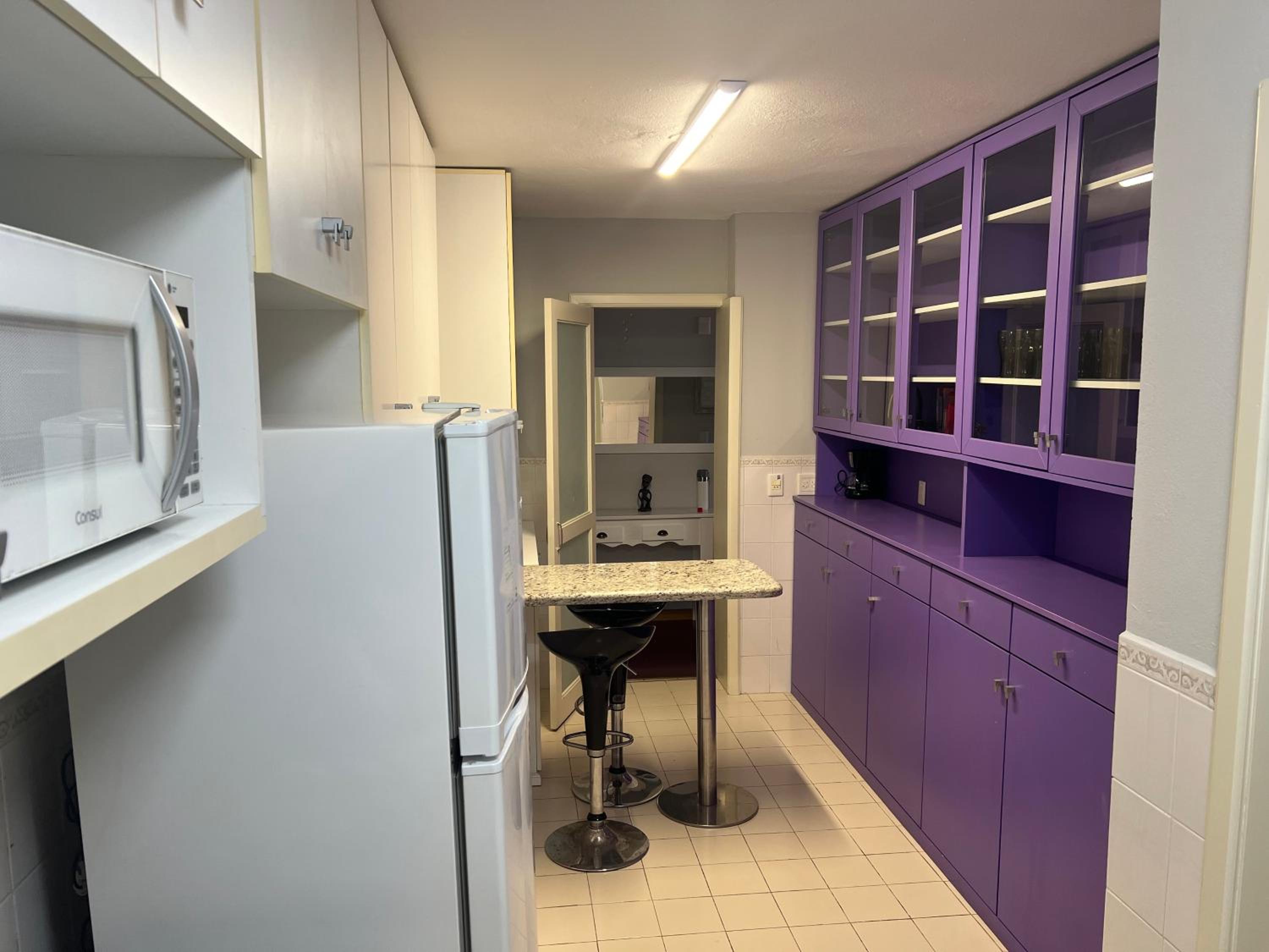 Amplo Apartamento à 200m da Rua Coberta