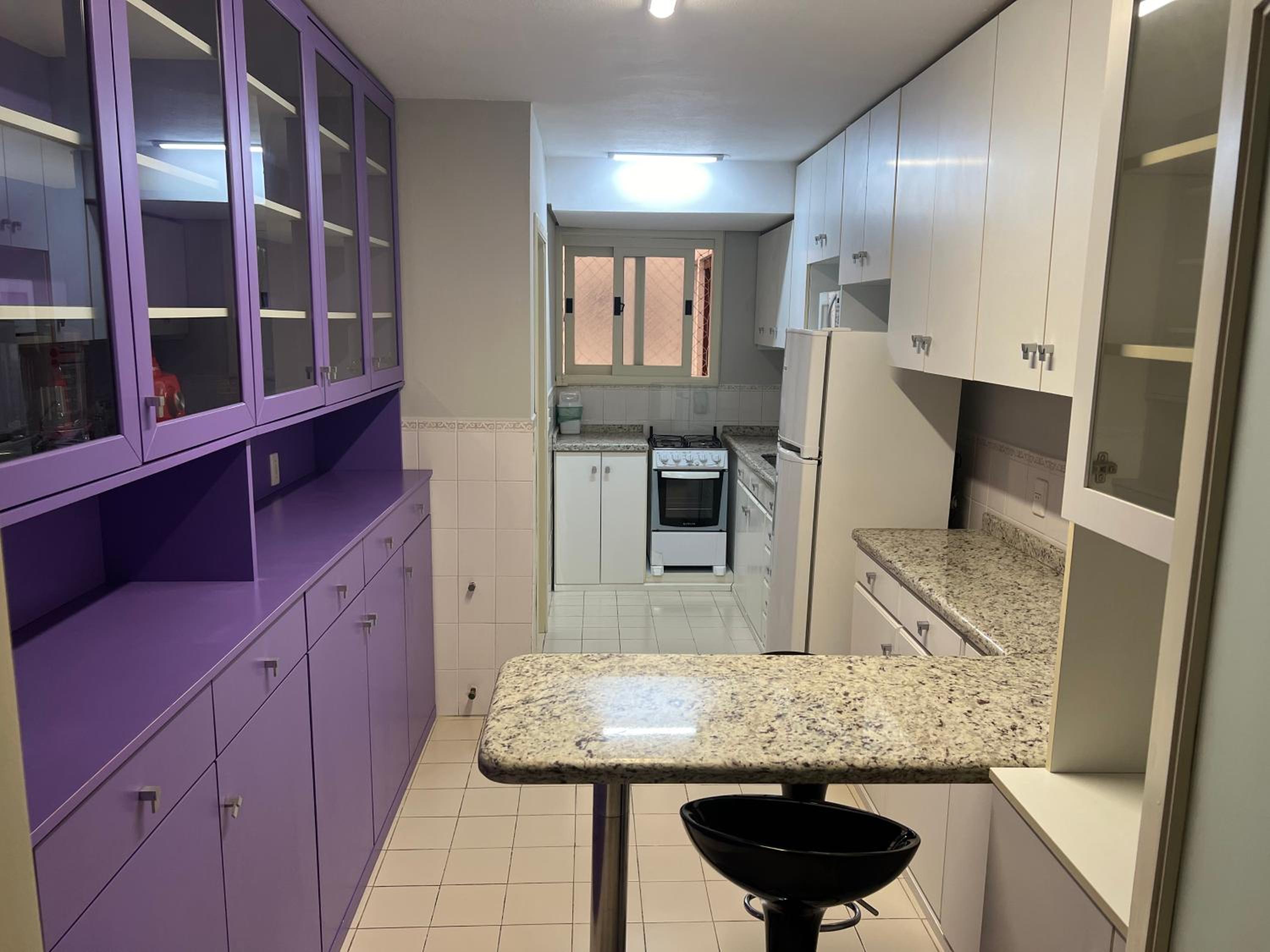 Amplo Apartamento à 200m da Rua Coberta