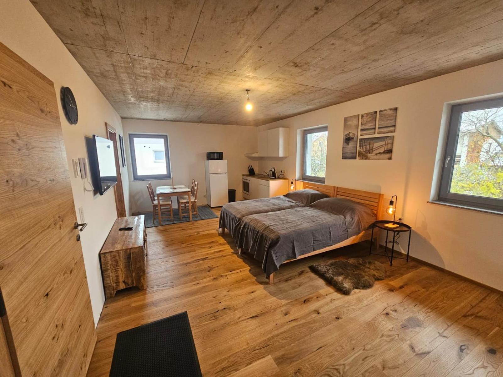 Hoch2 Apartment - Modern, komfortabel & 24h Self-Check-in mit Parkplatz