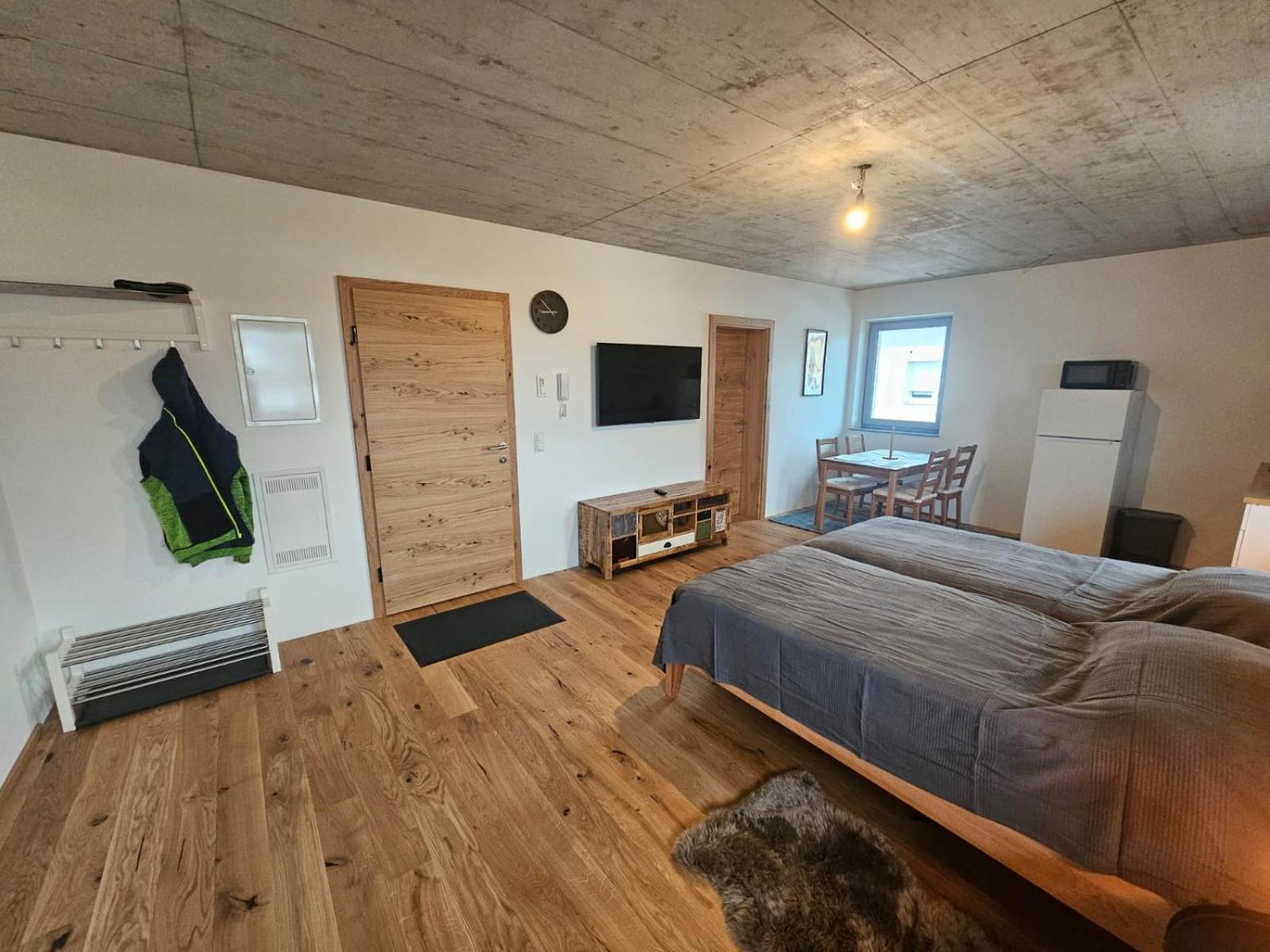 Hoch2 Apartment - Modern, komfortabel & 24h Self-Check-in mit Parkplatz
