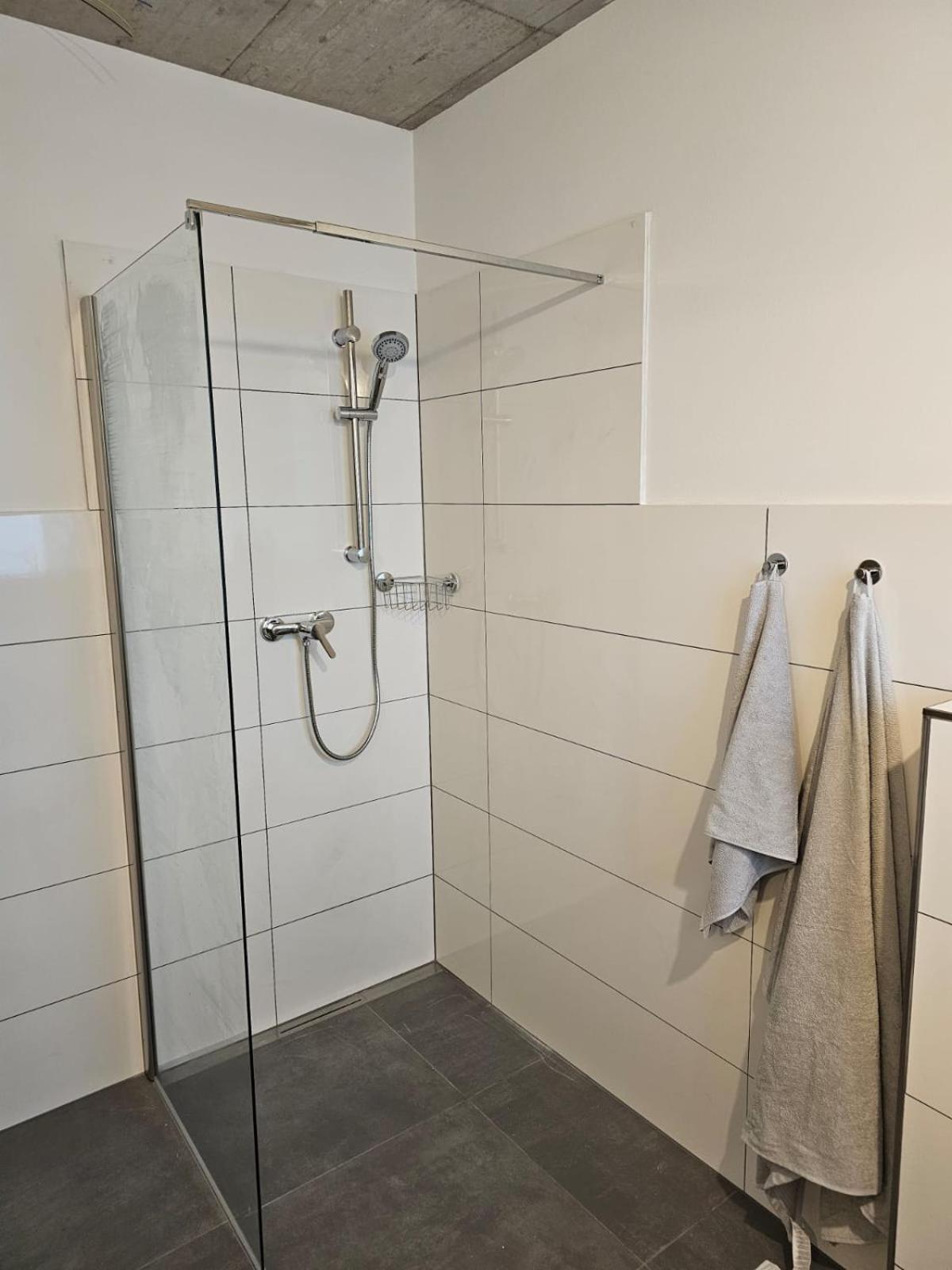 Hoch2 Apartment - Modern, komfortabel & 24h Self-Check-in mit Parkplatz