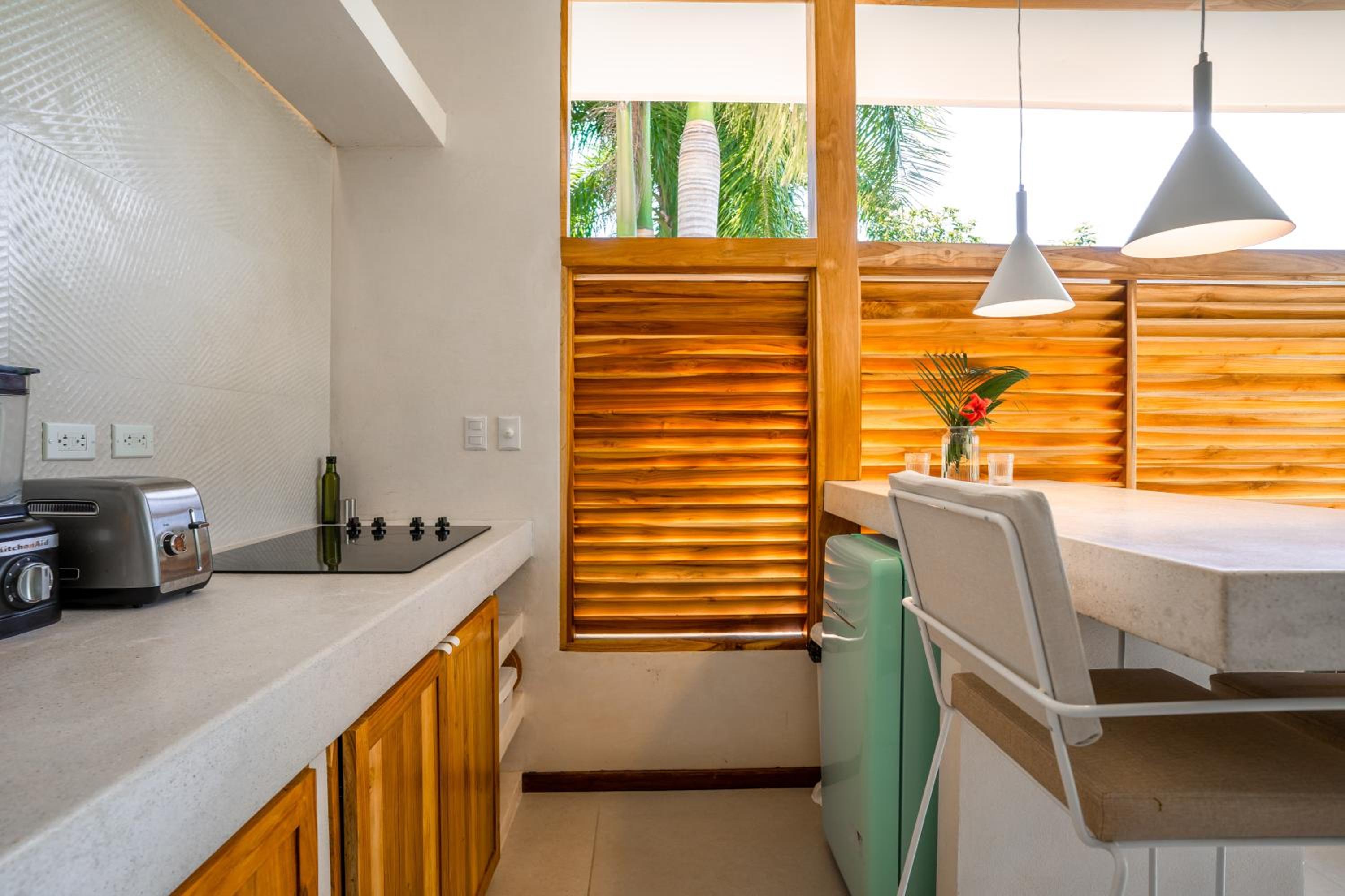Botanika Suites