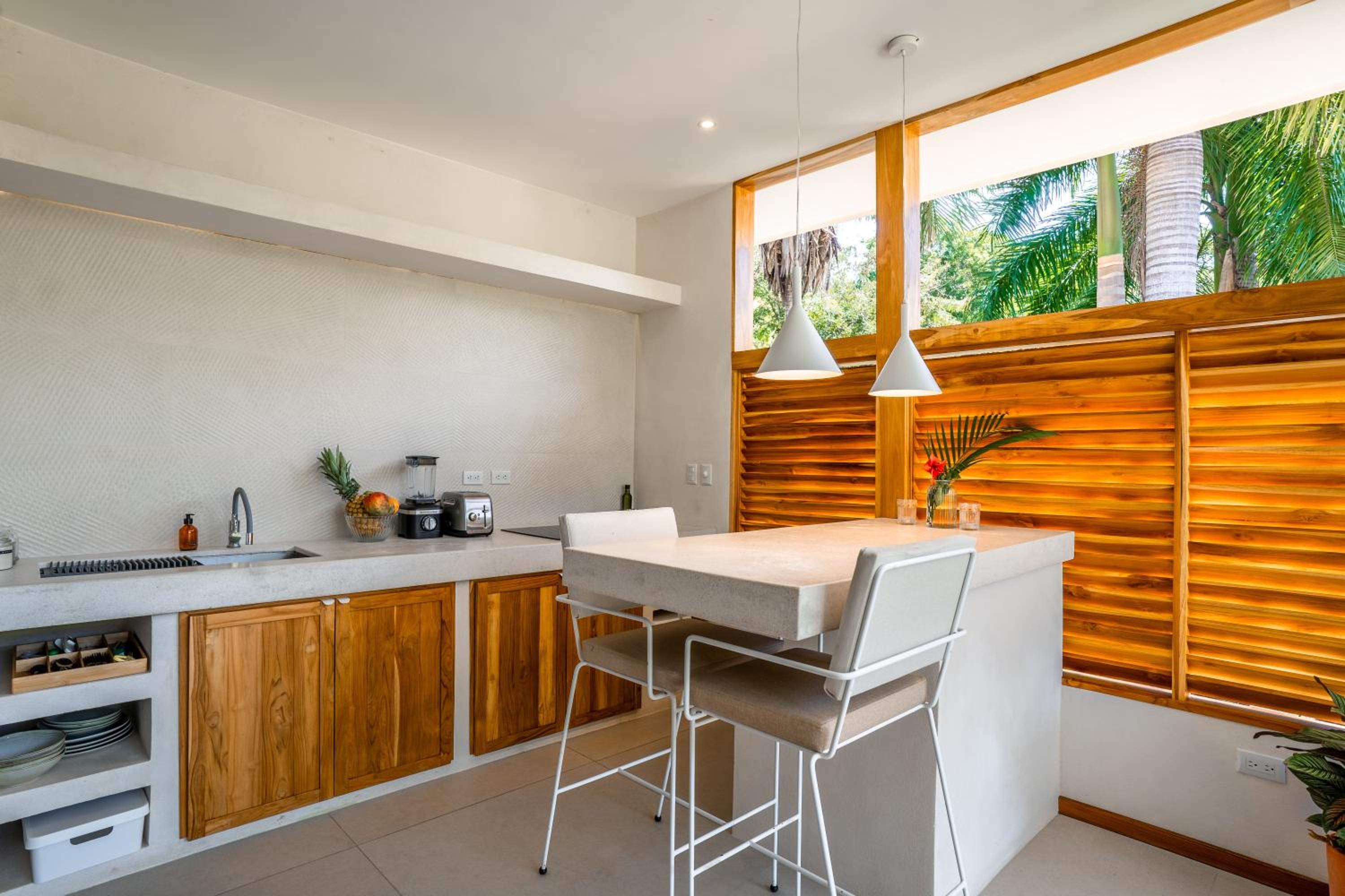 Botanika Suites
