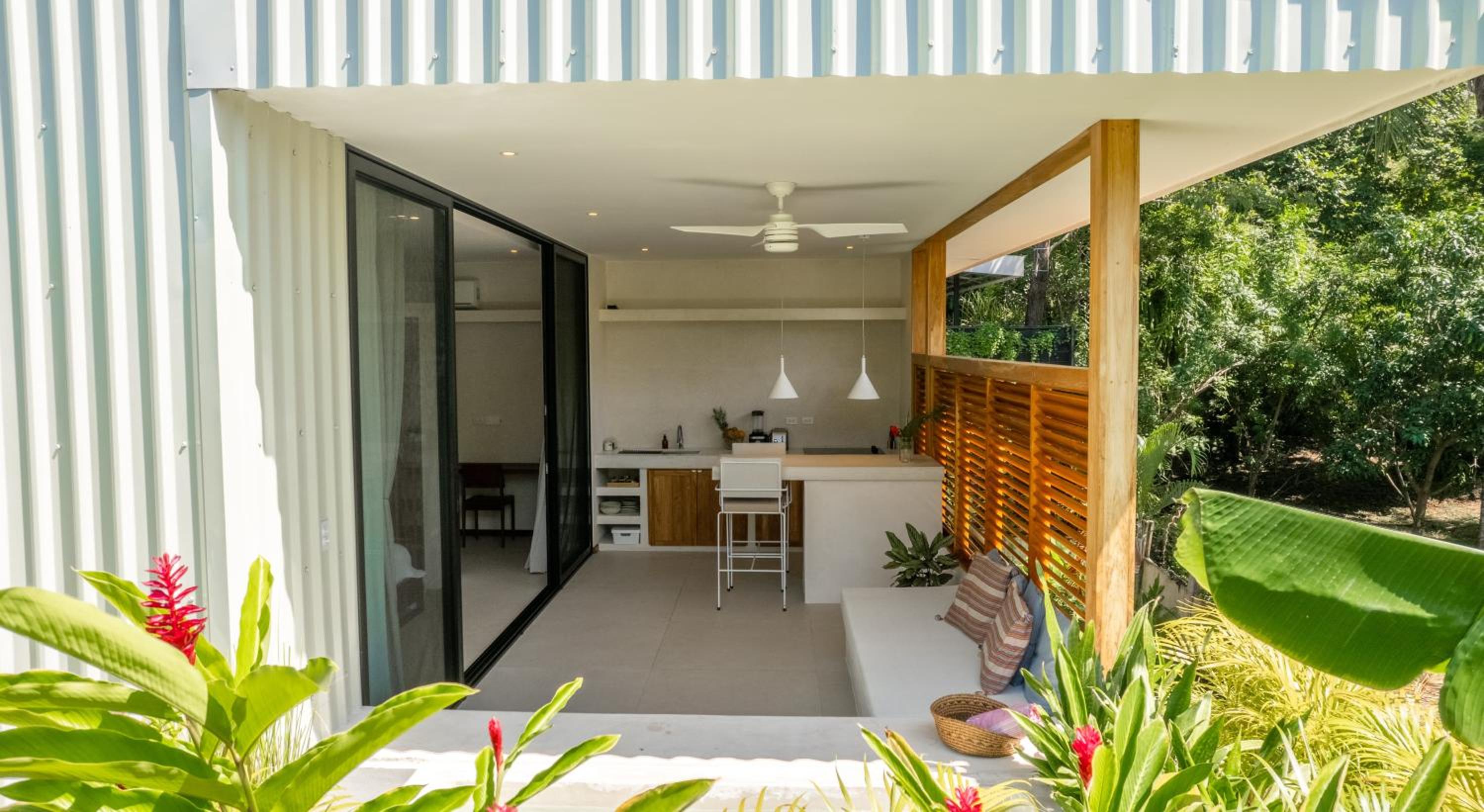 Botanika Suites