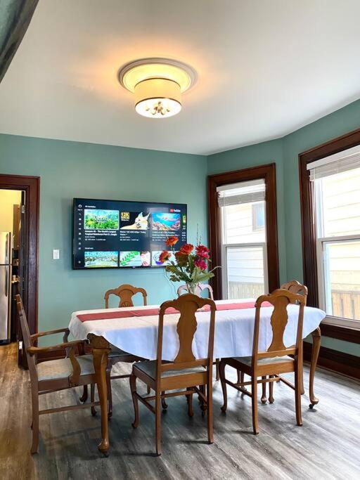 Cozy Suite-Walk to the Falls!