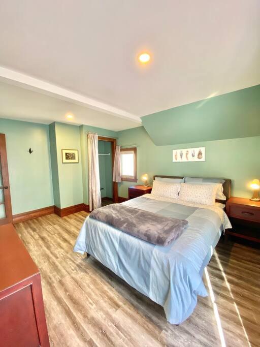 Cozy Suite-Walk to the Falls!
