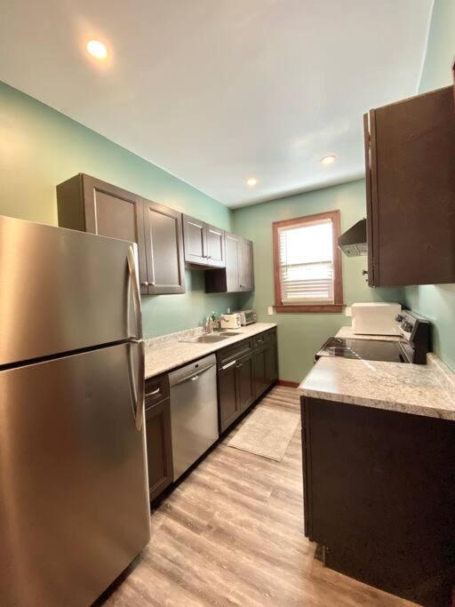 Cozy Suite-Walk to the Falls!