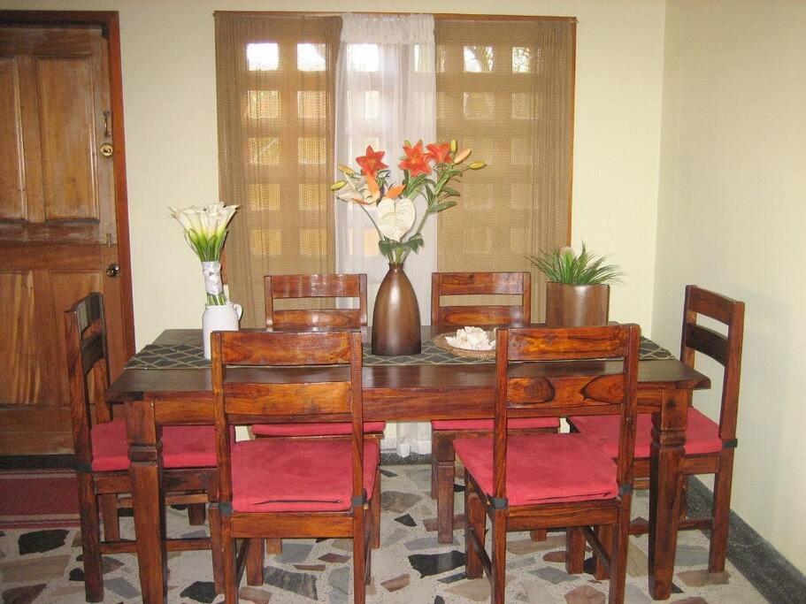 dining