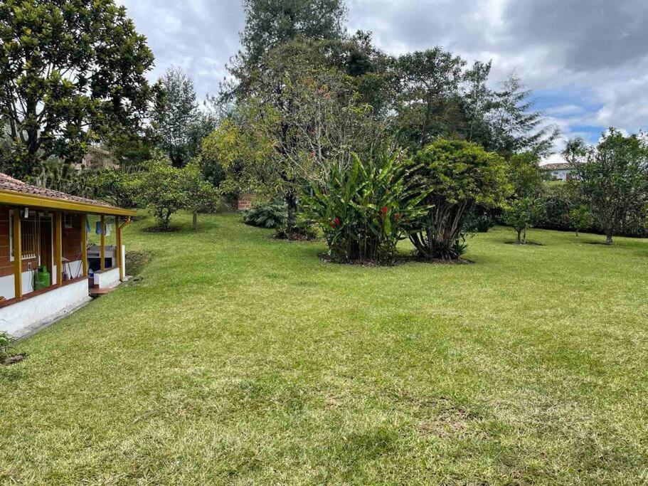 Beautiful Country House located in Llanogrande