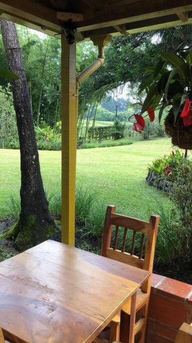 Beautiful Country House located in Llanogrande