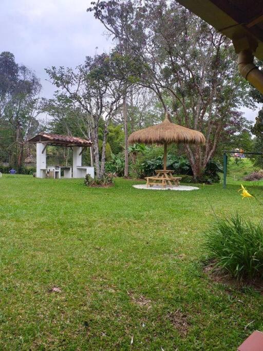 Beautiful Country House located in Llanogrande