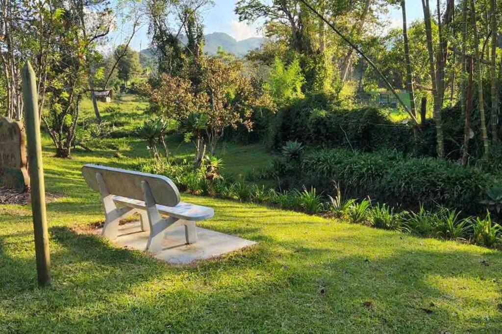 Beautiful Country House located in Llanogrande