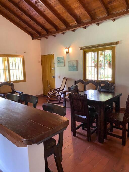 Beautiful Country House located in Llanogrande
