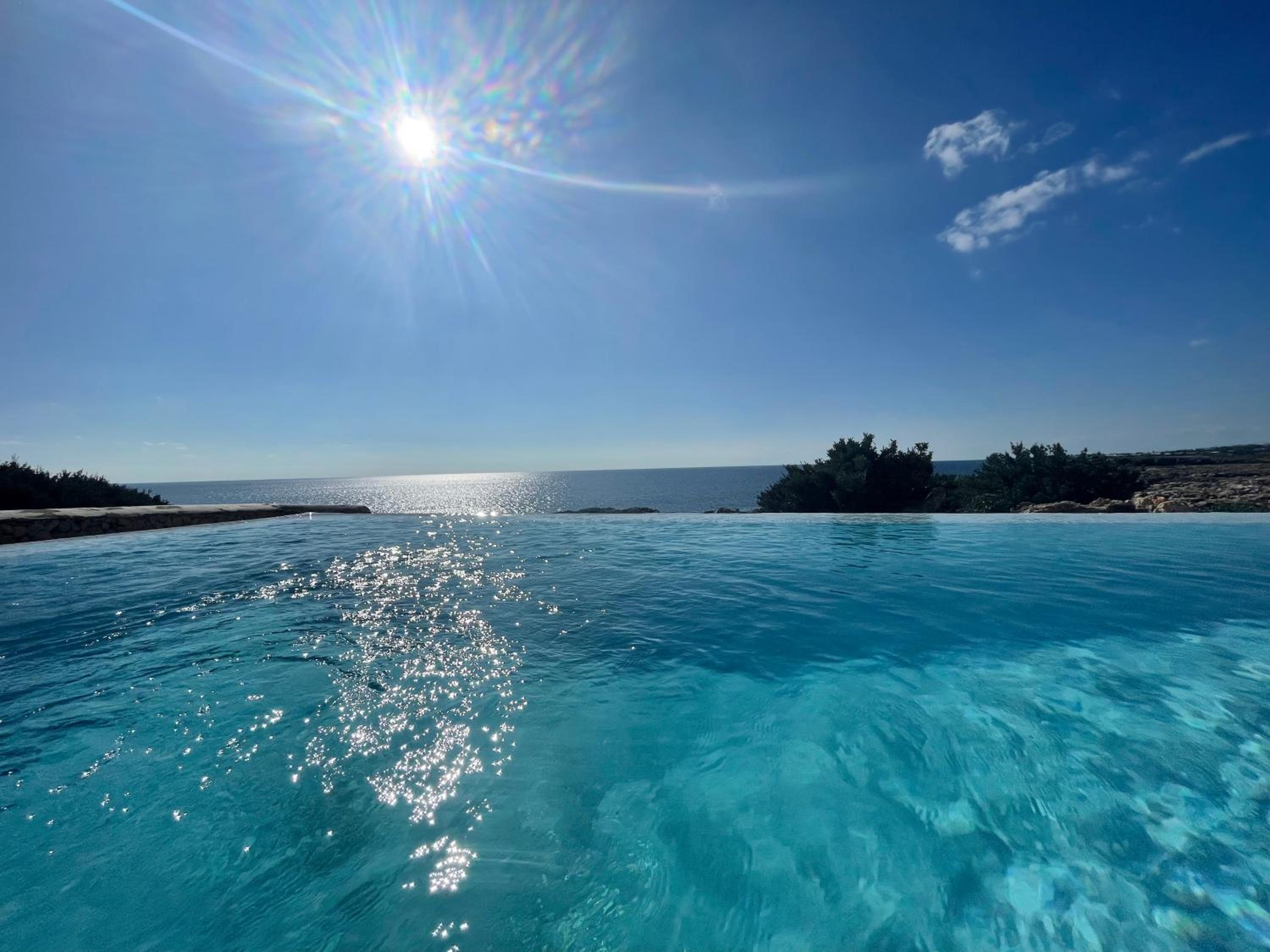 Binisamar Infinity Pool over the sea