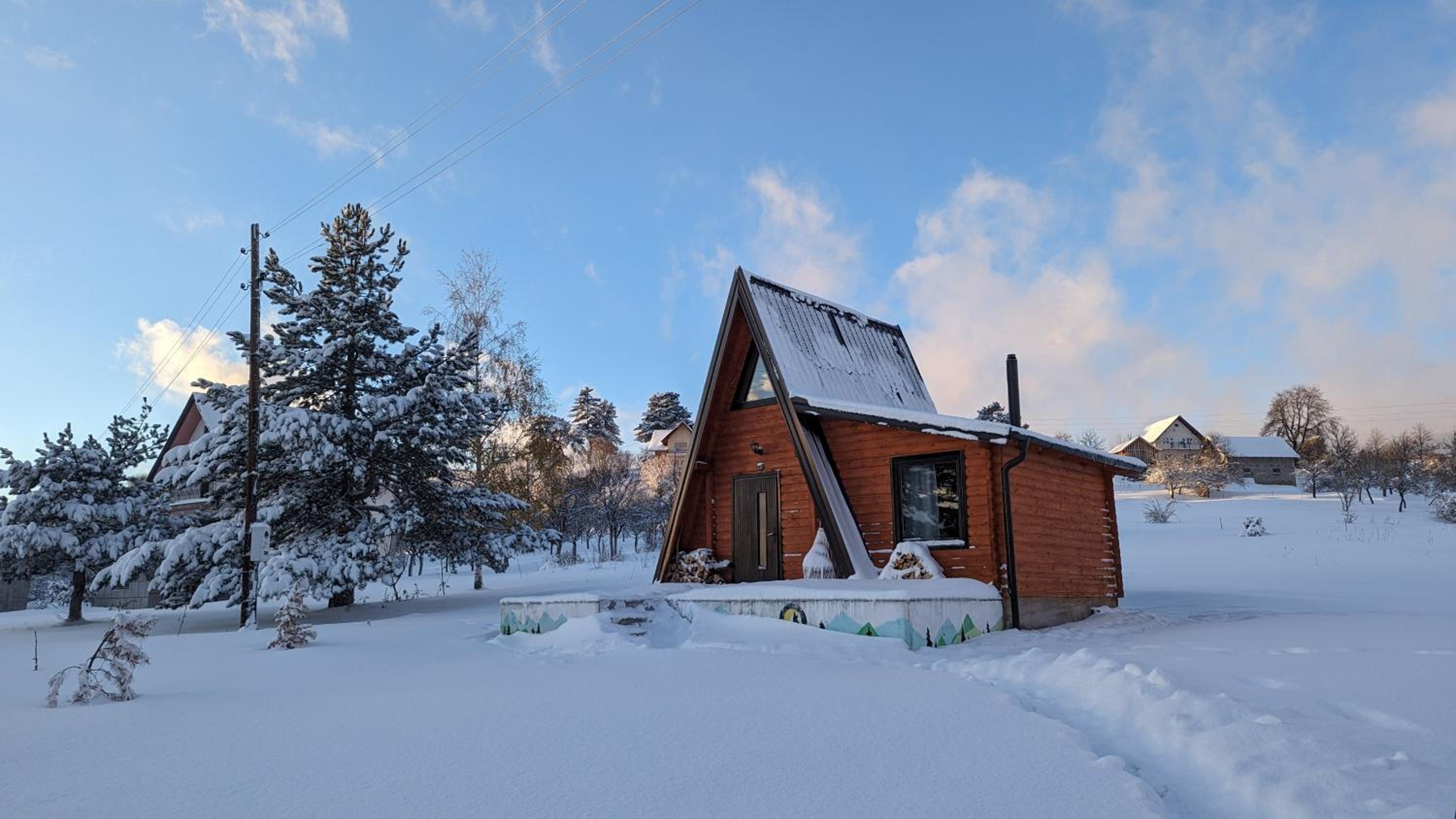 AA Pine vikendica za izdavanje u srcu Zapadne Srbije