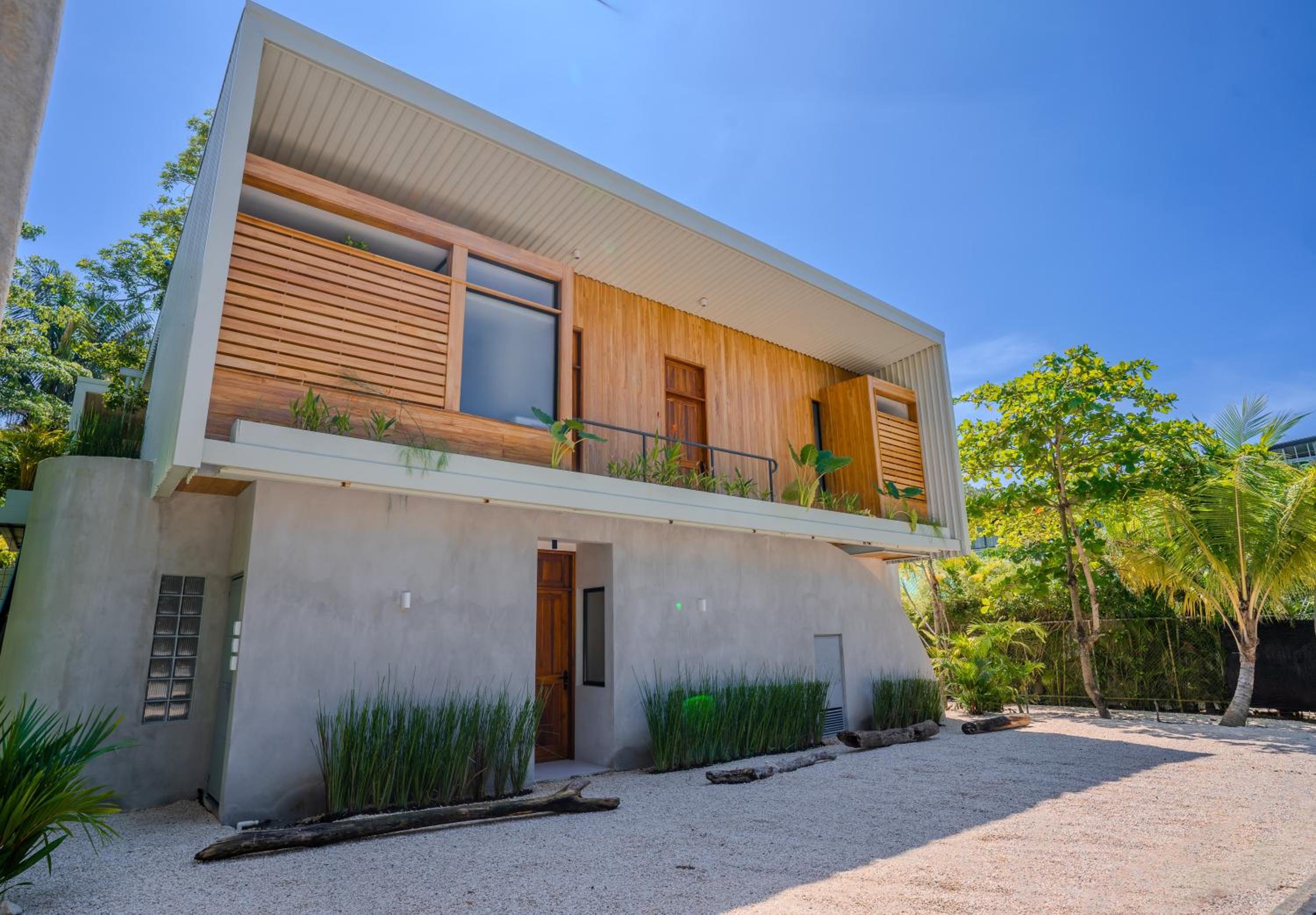 Botanika Suites