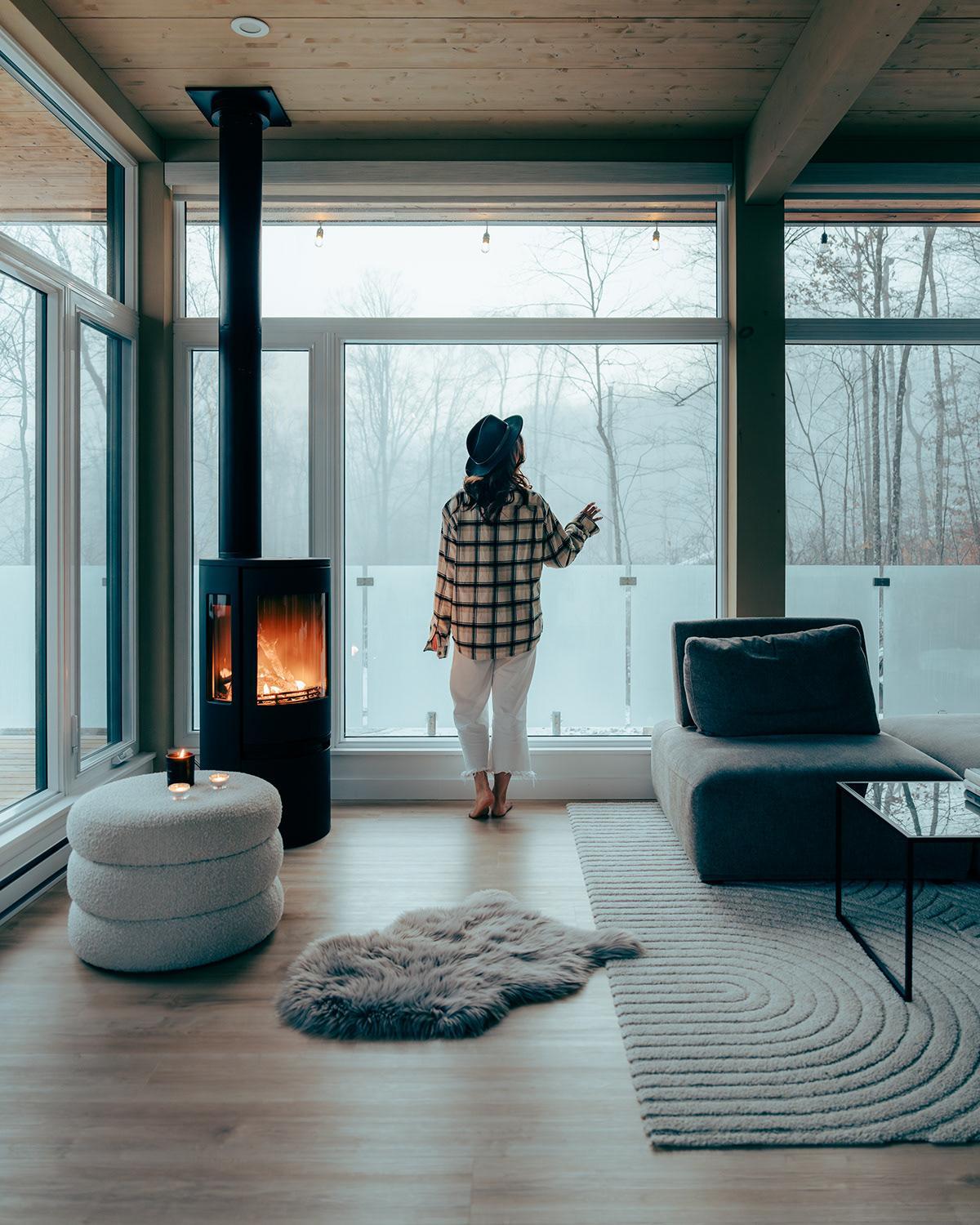 Luxury Scandinavian Retreat in Mont Tremblant with Spa