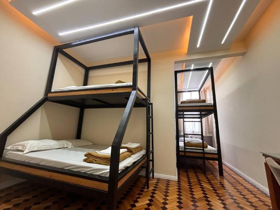 APARTAMENTO COM ÓTIMA LOCALIZAÇAÕ Em COPA -IPANEMA
