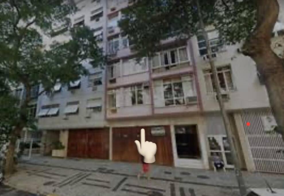 APARTAMENTO COM ÓTIMA LOCALIZAÇAÕ Em COPA -IPANEMA