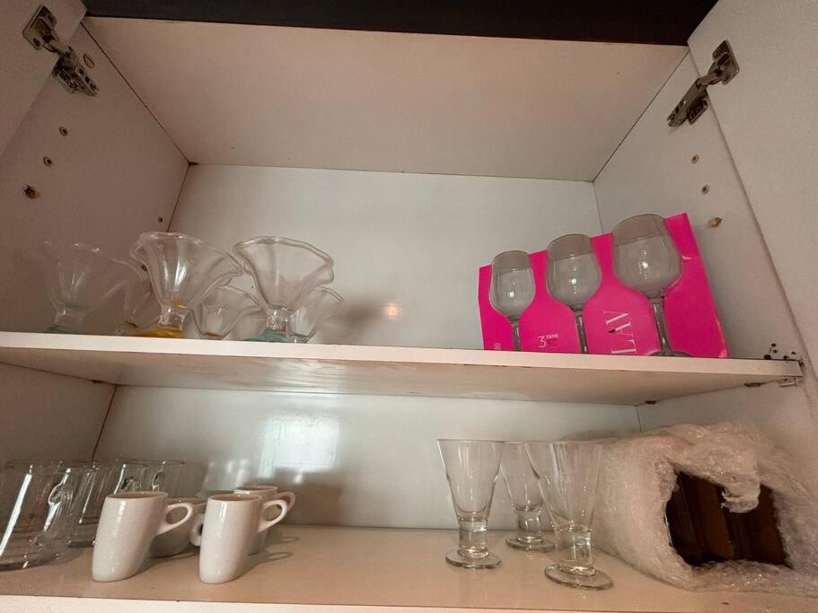 APARTAMENTO COM ÓTIMA LOCALIZAÇAÕ Em COPA -IPANEMA