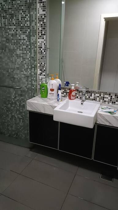 Cozy M Suites Android Box, Pool and City Area