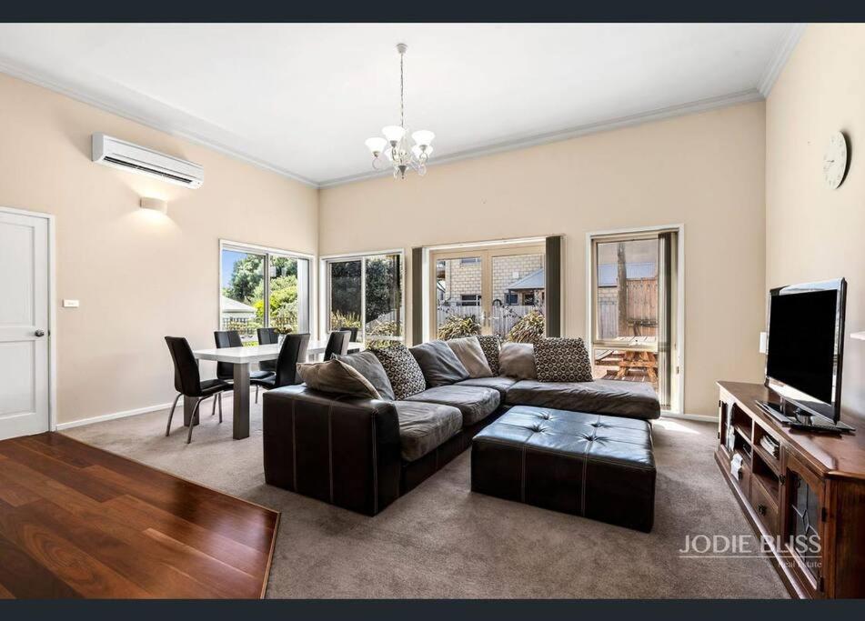 12 Apostles Beach House