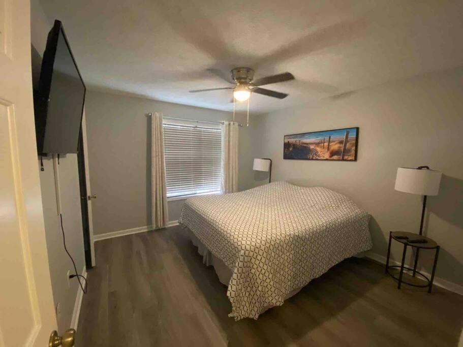 Recently Renovated Condo! view 5