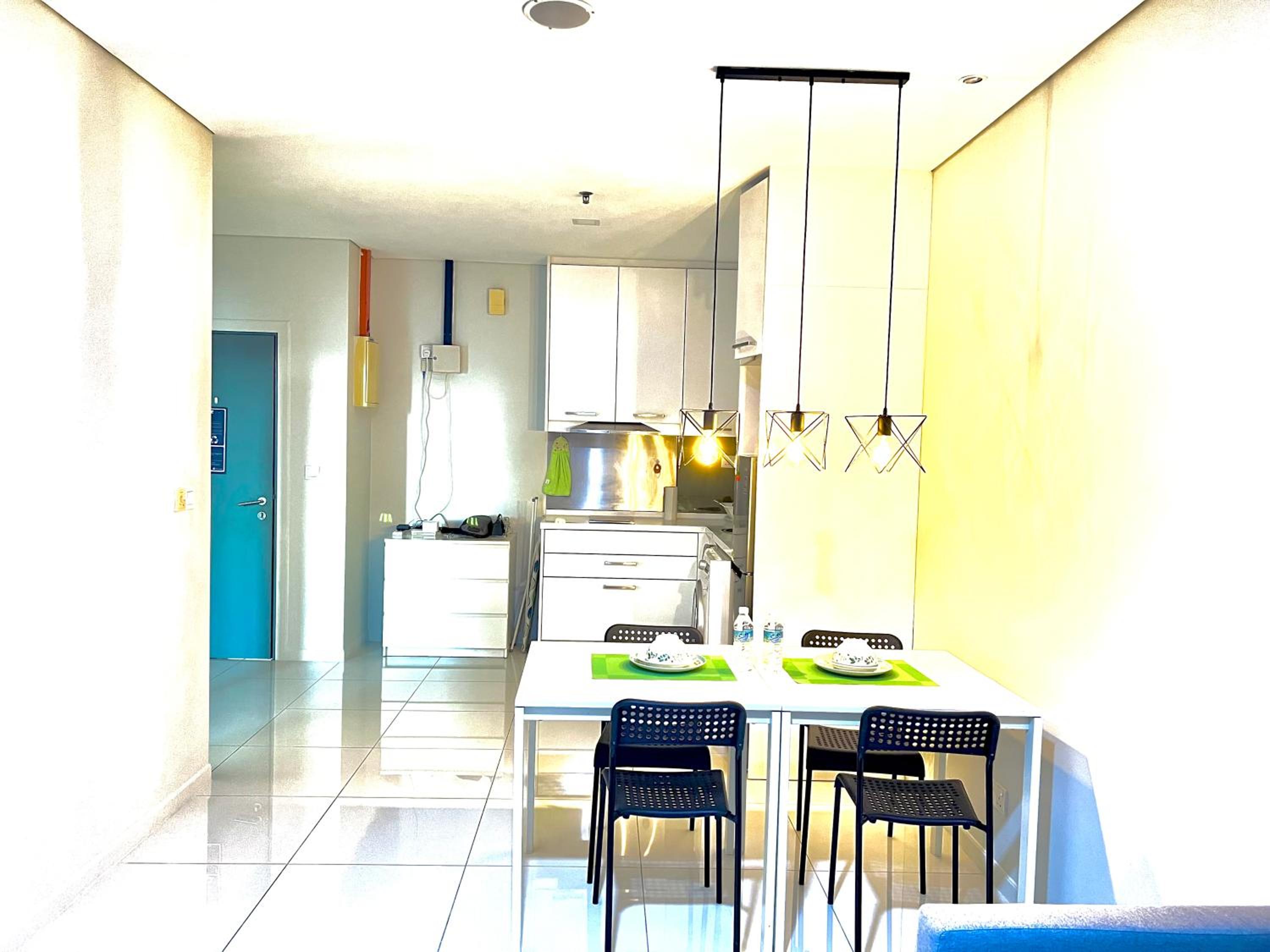 Summer suites victory house
