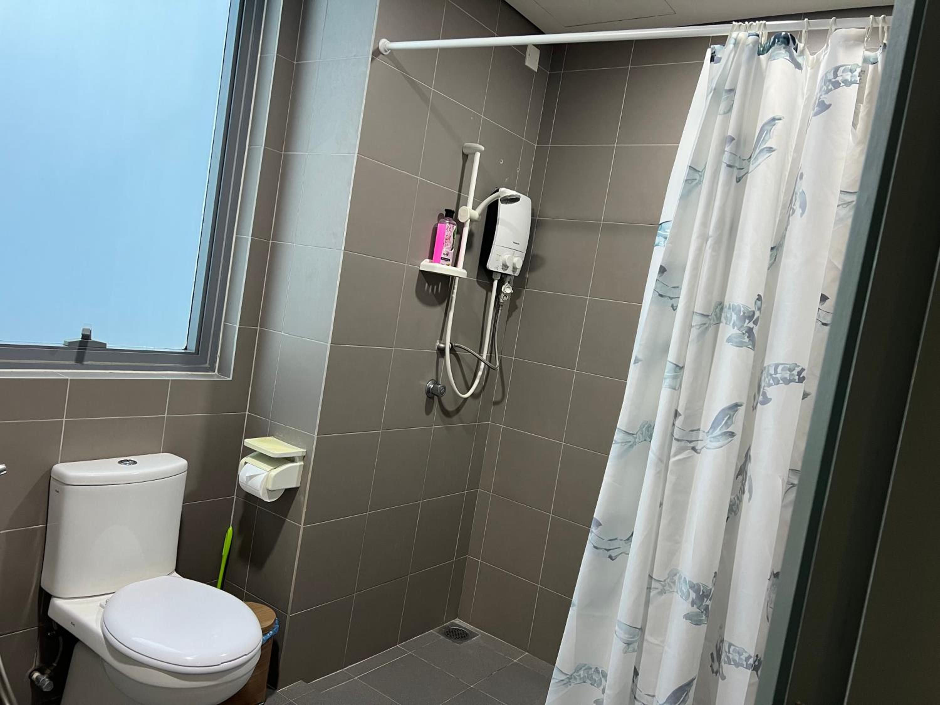 Summer suites victory house