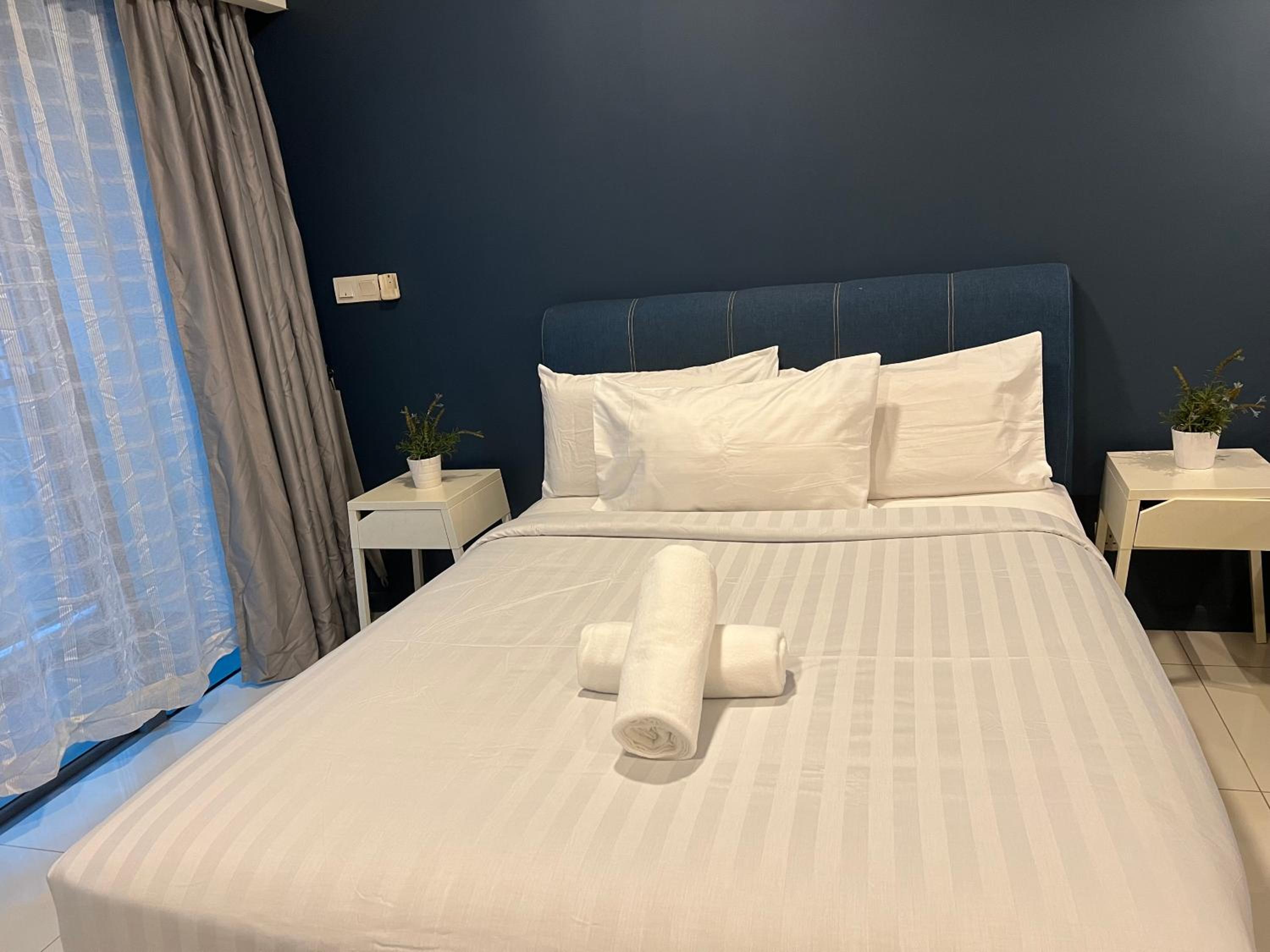 Summer suites victory house