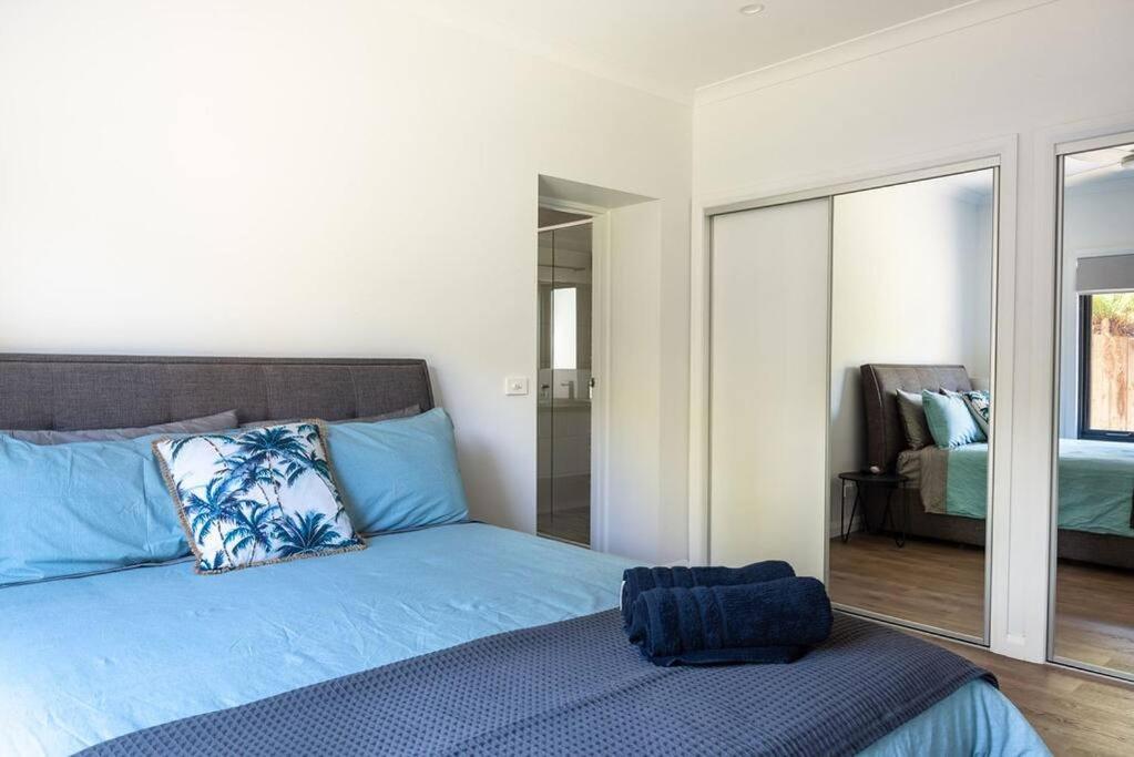 Flowering Gum House - Furry Friends Welcome