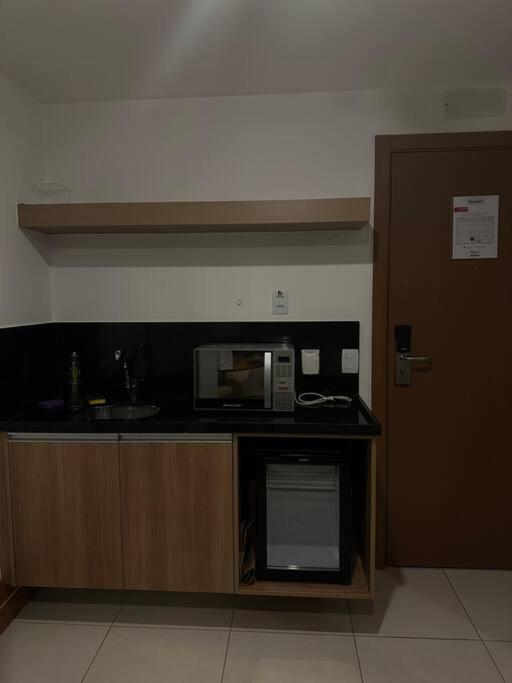 Flat hotel Athos Bulcão.