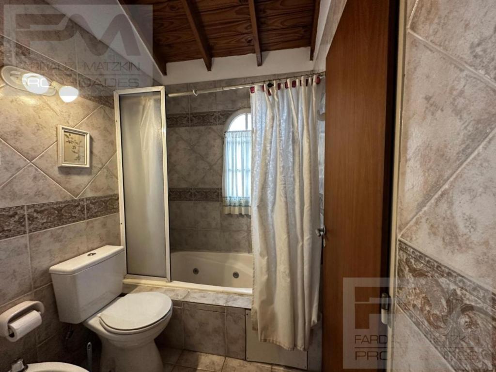 Casa en country banco provincia