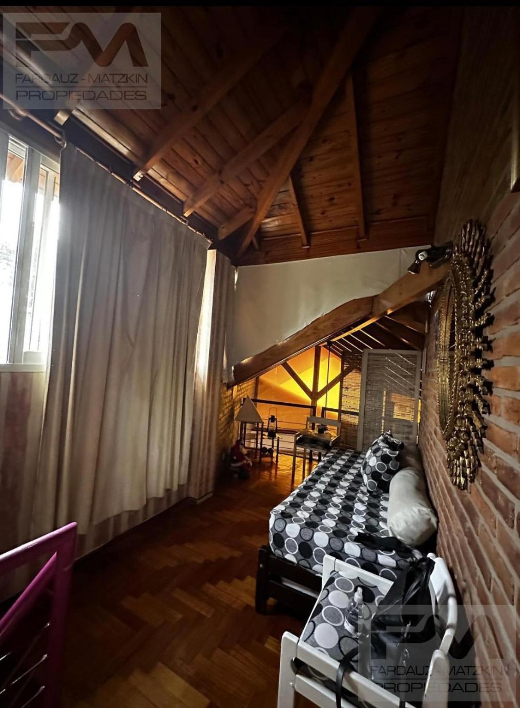 Casa en country banco provincia