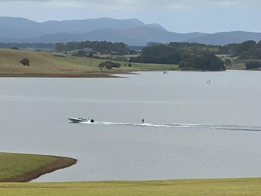 MainRidge on Lake Tinaroo