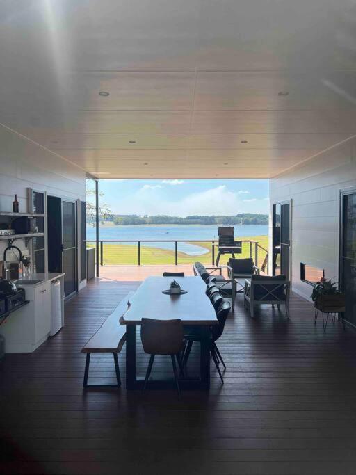 MainRidge on Lake Tinaroo
