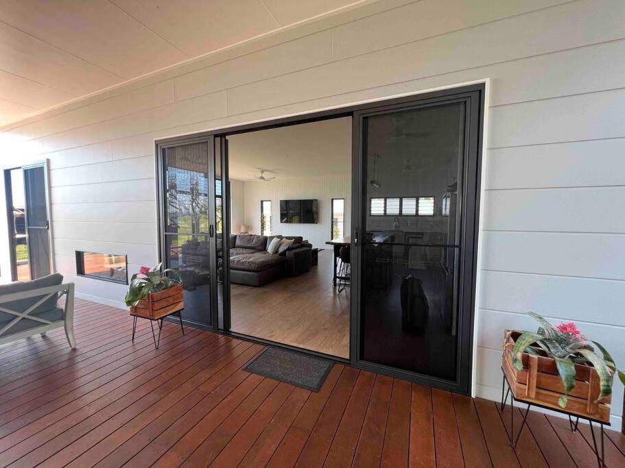 MainRidge on Lake Tinaroo