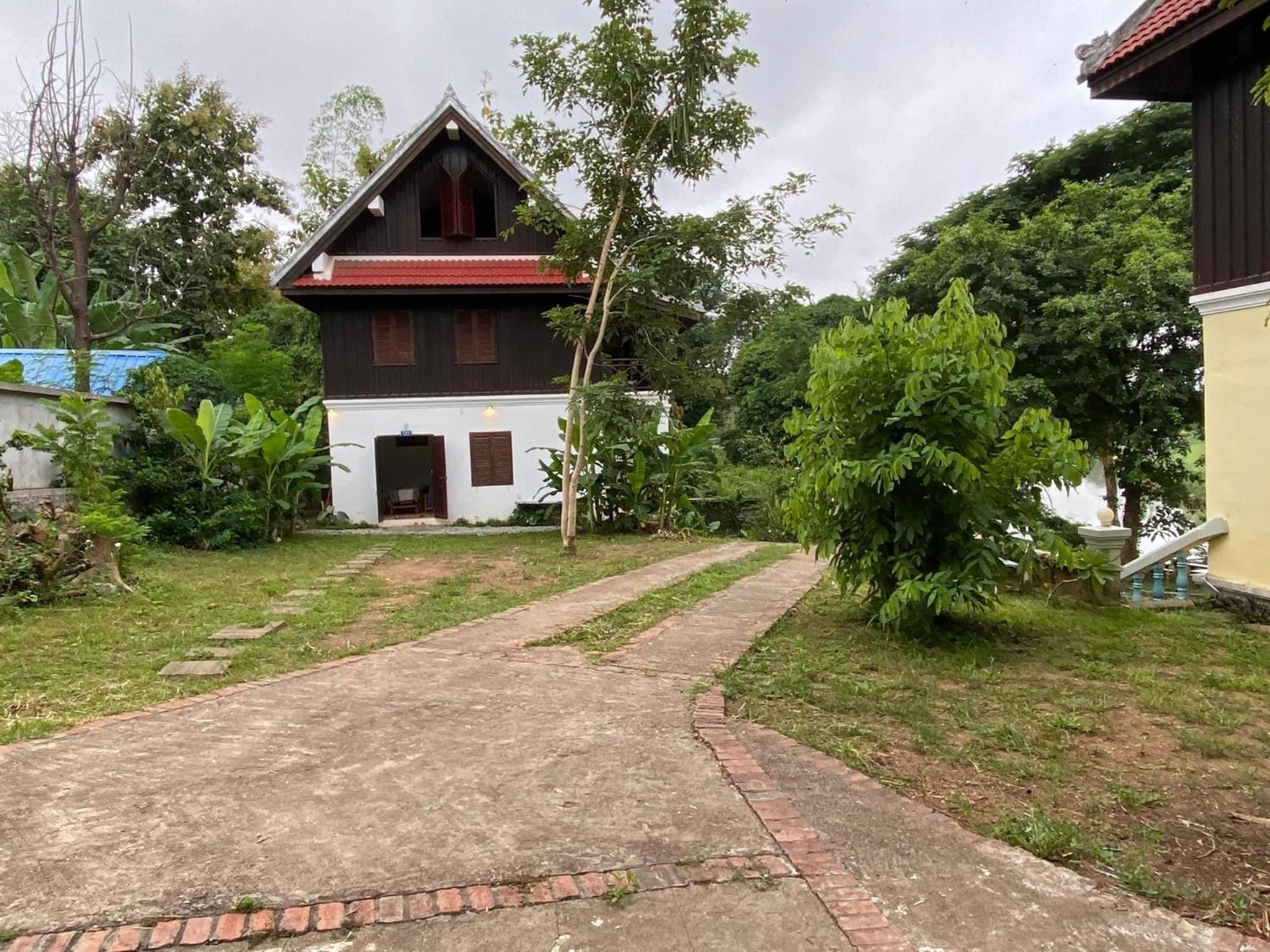 Mary Home Stay Riverside in Luangprabang view 2