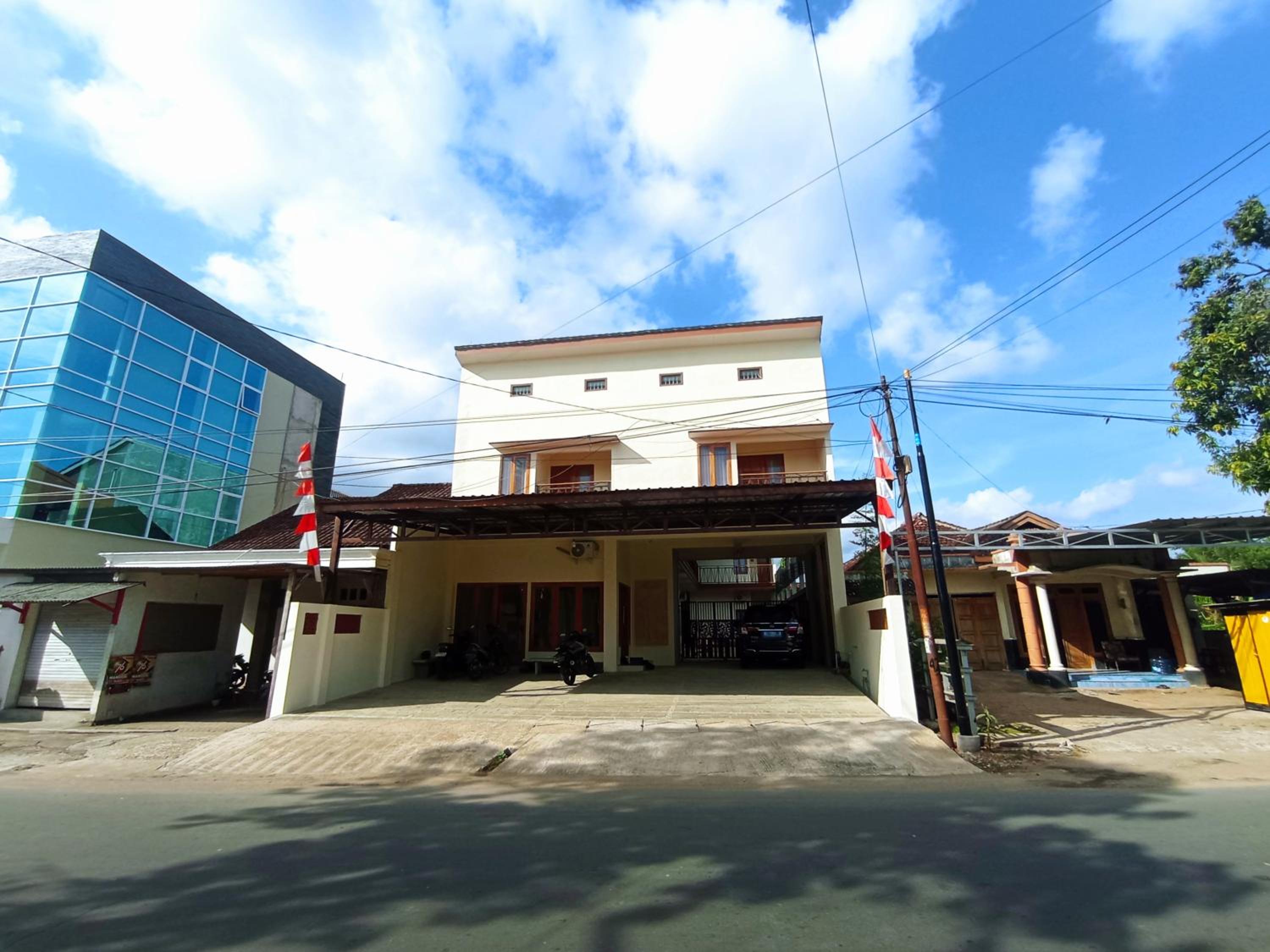 Kresna Guest House Syariah Pacitan view 4