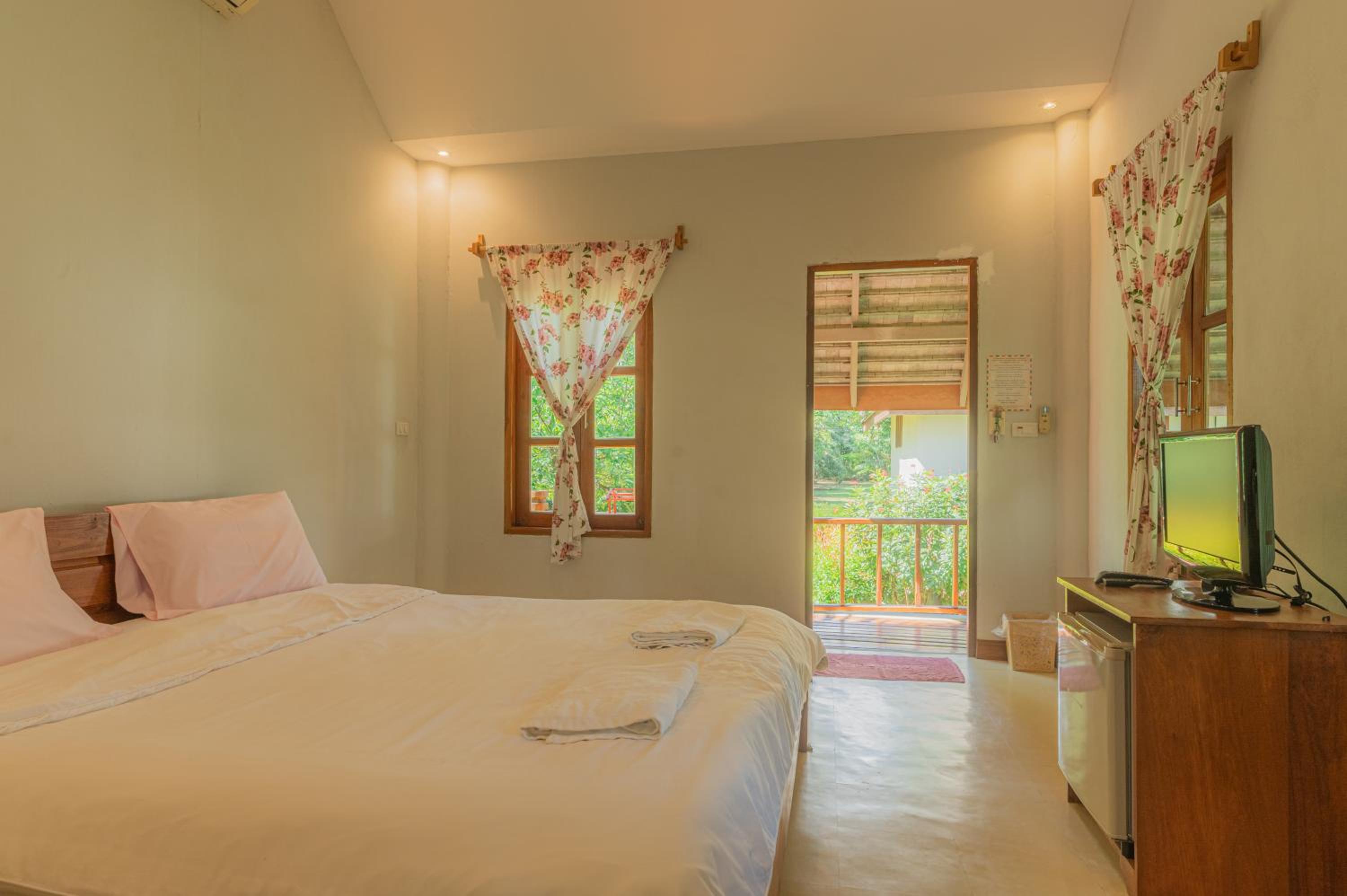 Pai Flora Resort