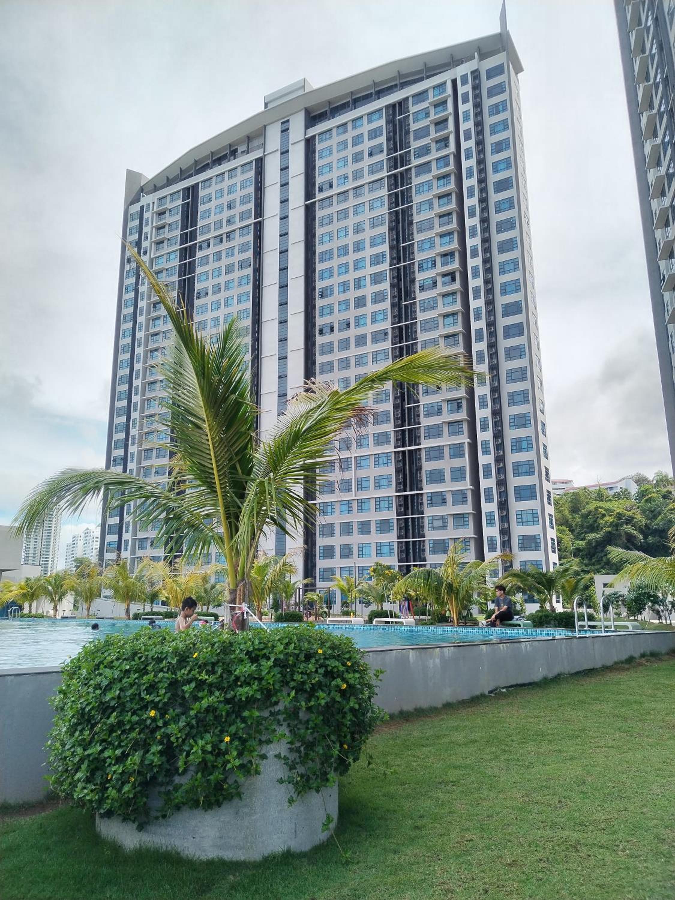 ArasTwo JQ Homestaykk LEVEL 22 SEAVIEW photo 1