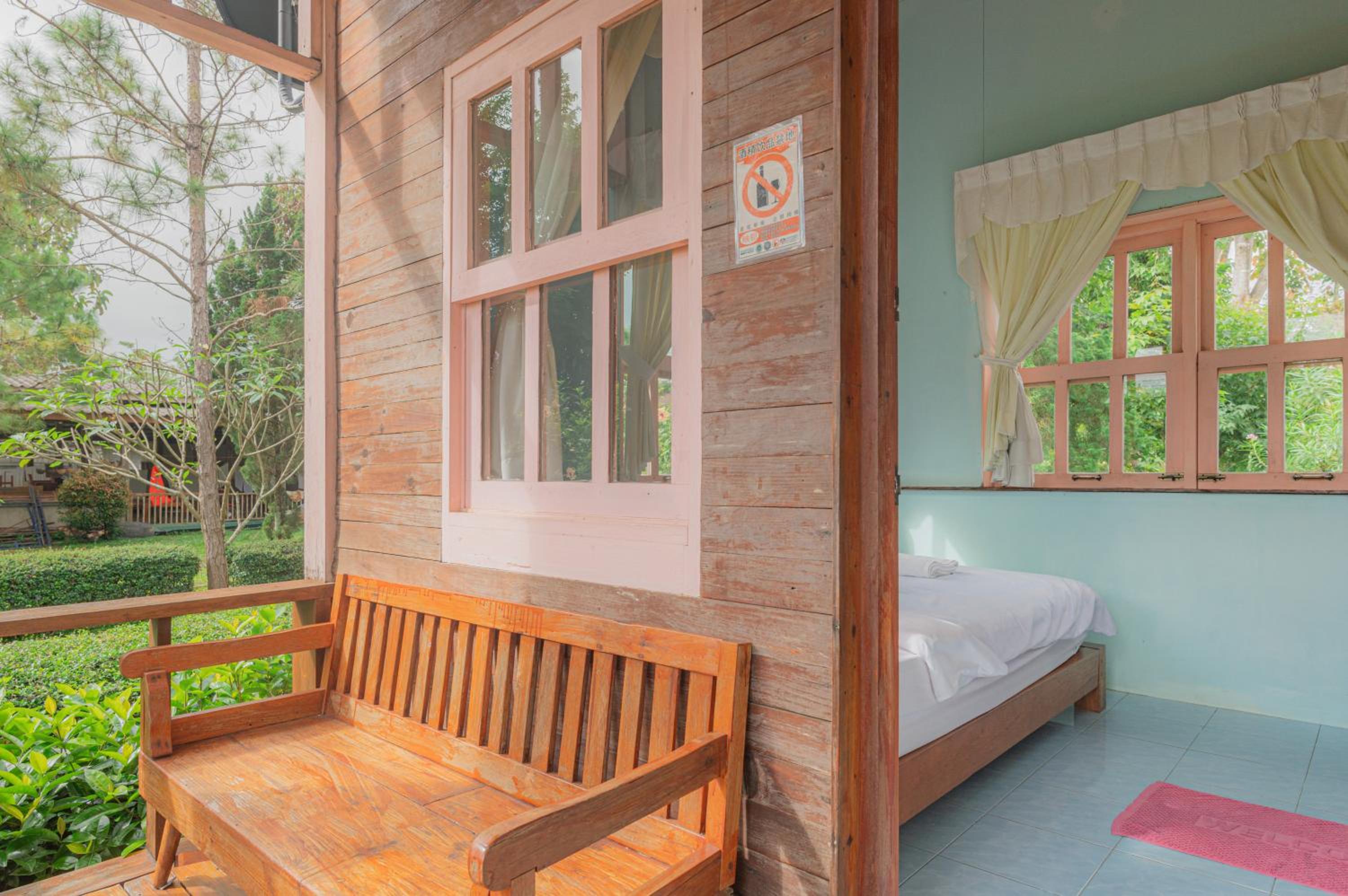 Pai Flora Resort
